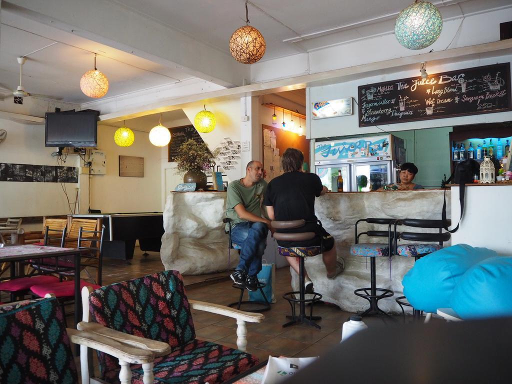 فندق Blue Juice Krabi town المظهر الخارجي الصورة