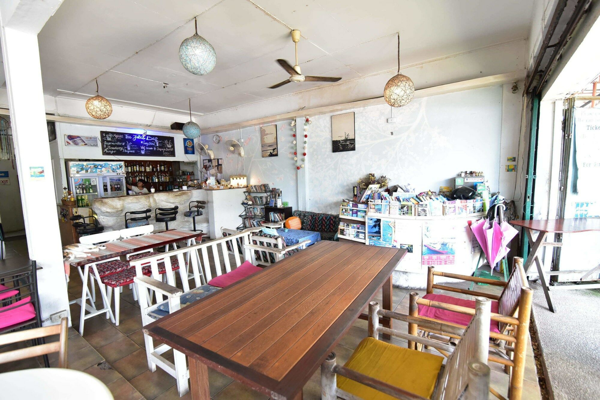 فندق Blue Juice Krabi town المظهر الخارجي الصورة